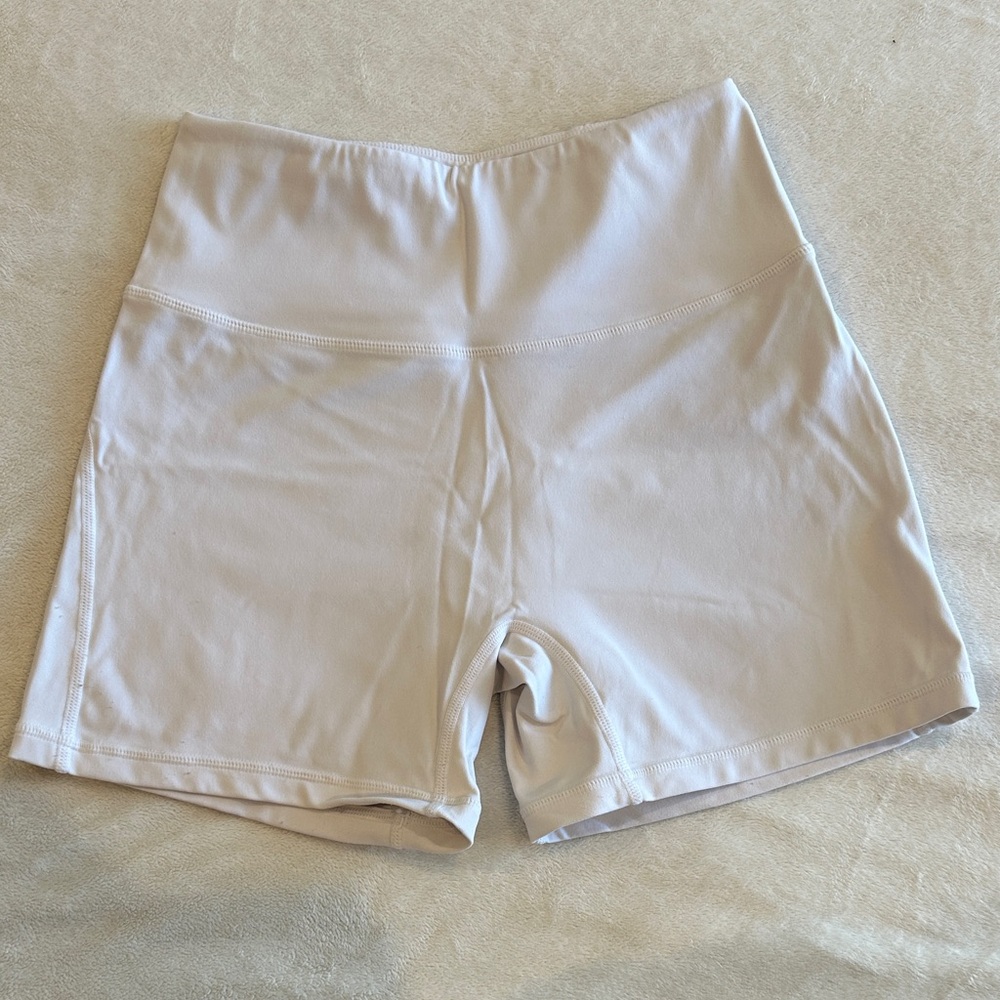 Alphalete Women's Light White Bike Shorts